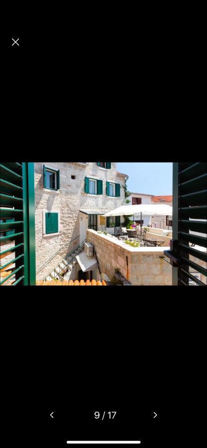 Apartment Vijoleta In City Centre Split Bagian luar foto